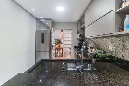 Casa para alugar com 182m², 2 quartos e 2 vagasCozinha