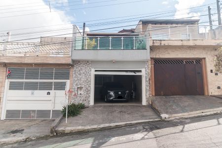 Casa para alugar com 182m², 2 quartos e 2 vagasFachada