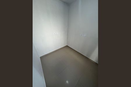 Casa para alugar com 40m², 2 quartos e 1 vaga Casa para alugar com 40m², 2 quartos e 1 vagaQuarto