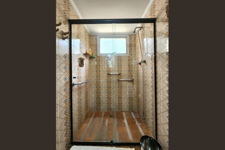 Apartamento para alugar com 110m², 3 quartos e 1 vaga Apartamento para alugar com 110m², 3 quartos e 1 vagaBanheiro da Suíte