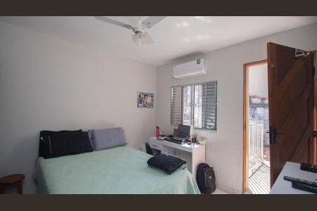 Casa à venda com 75m², 3 quartos e 1 vaga Casa à venda com 75m², 3 quartos e 1 vagaQuarto 1