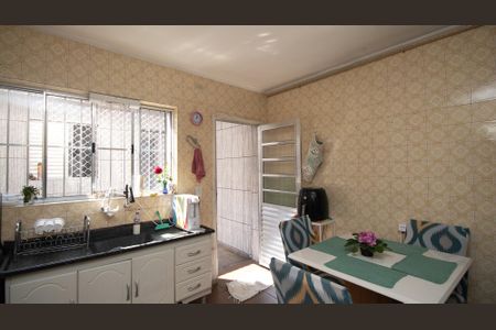 Casa à venda com 75m², 3 quartos e 1 vaga Casa à venda com 75m², 3 quartos e 1 vagaCozinha