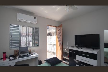 Casa à venda com 75m², 3 quartos e 1 vaga Casa à venda com 75m², 3 quartos e 1 vagaQuarto 1