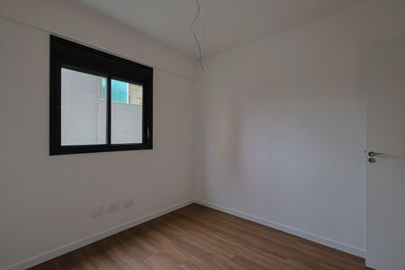 Apartamento à venda com 85m², 3 quartos e 2 vagasQuarto 2