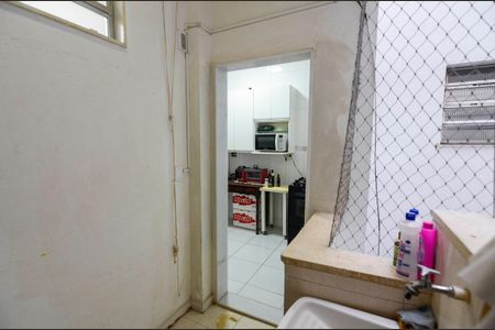 Apartamento à venda com 82m², 2 quartos e 1 vagaÁrea de Serviço