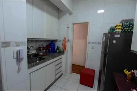Apartamento à venda com 82m², 2 quartos e 1 vagaCozinha