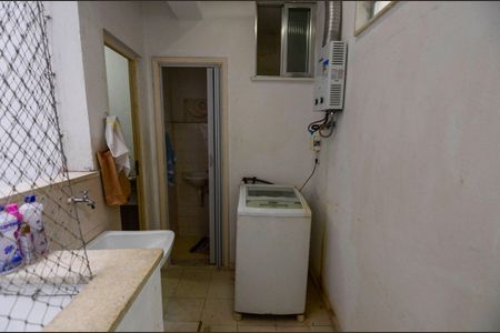 Apartamento à venda com 82m², 2 quartos e 1 vagaÁrea de Serviço