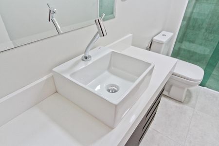Apartamento à venda com 172m², 3 quartos e 2 vagas Apartamento à venda com 172m², 3 quartos e 2 vagasBanheiro Social
