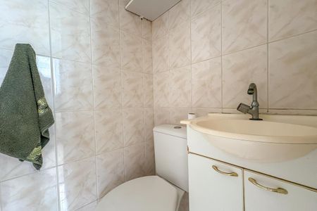 Apartamento à venda com 72m², 2 quartos e 1 vaga Apartamento à venda com 72m², 2 quartos e 1 vagaBanheiro de Serviço