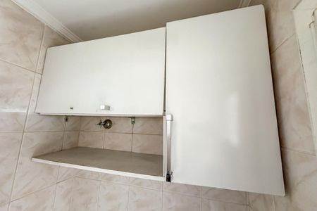 Apartamento à venda com 72m², 2 quartos e 1 vaga Apartamento à venda com 72m², 2 quartos e 1 vagaBanheiro de Serviço