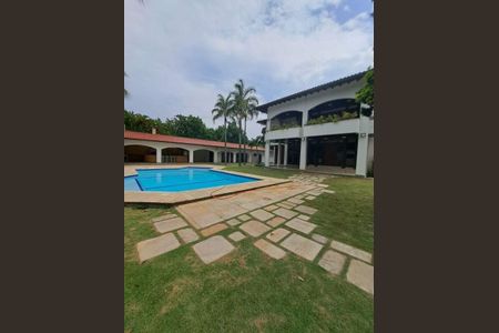 Casa à venda com 1600m², 4 quartos e 8 vagas