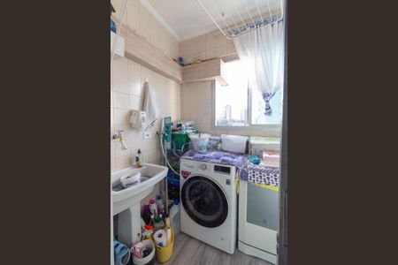 Apartamento à venda com 77m², 2 quartos e 1 vaga Apartamento à venda com 77m², 2 quartos e 1 vagaÁrea de Serviço