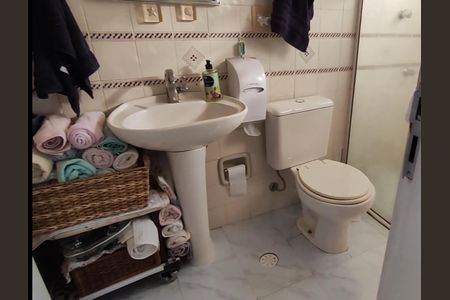 Apartamento à venda com 77m², 2 quartos e 1 vaga Apartamento à venda com 77m², 2 quartos e 1 vagaBanheiro