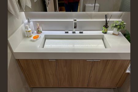 Apartamento à venda com 236m², 3 quartos e 1 vaga Apartamento à venda com 236m², 3 quartos e 1 vagaBanheiro da Suíte