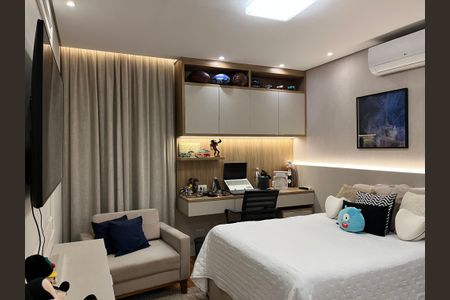 Apartamento à venda com 236m², 3 quartos e 1 vaga Apartamento à venda com 236m², 3 quartos e 1 vagaQuarto 2