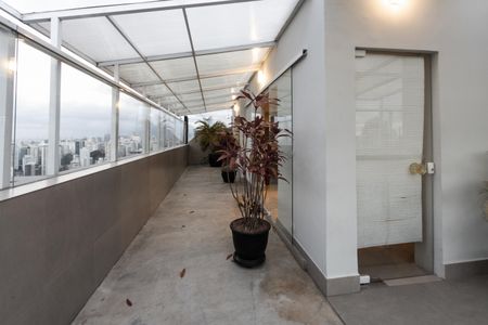 Apartamento à venda com 236m², 3 quartos e 1 vaga Apartamento à venda com 236m², 3 quartos e 1 vagaRooftop