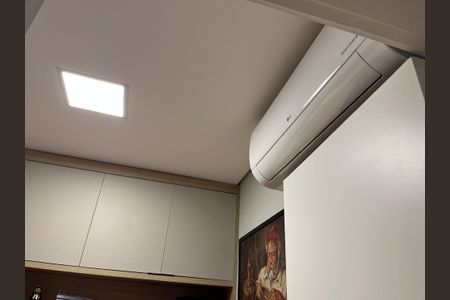 Apartamento à venda com 236m², 3 quartos e 1 vaga Apartamento à venda com 236m², 3 quartos e 1 vagaEscritório