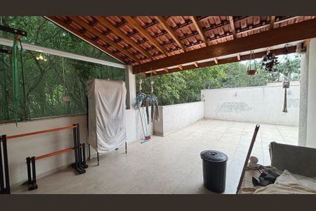 Apartamento à venda com 81m², 2 quartos e 1 vaga Apartamento à venda com 81m², 2 quartos e 1 vagaCobertura