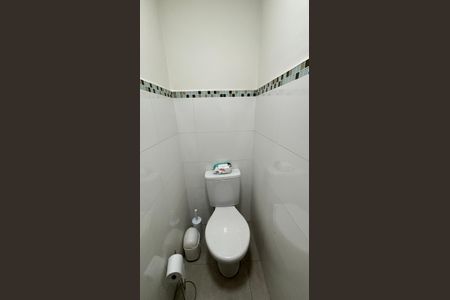 Apartamento à venda com 81m², 2 quartos e 1 vaga Apartamento à venda com 81m², 2 quartos e 1 vagaCobertura - Banheiro