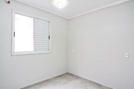 Quarto 2 de apartamento para alugar com 2 quartos, 43m² em Parque Jaraguá, São Paulo