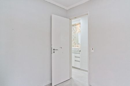Quarto 1 de apartamento para alugar com 2 quartos, 43m² em Parque Jaraguá, São Paulo
