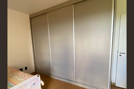 Apartamento à venda com 120m², 3 quartos e 3 vagasQuarto 2