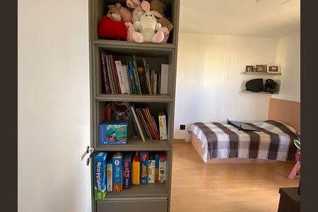 Apartamento à venda com 120m², 3 quartos e 3 vagasQuarto 1