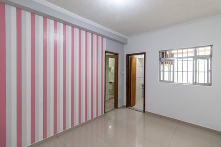 Casa à venda com 170m², 3 quartos e 2 vagasSuíte