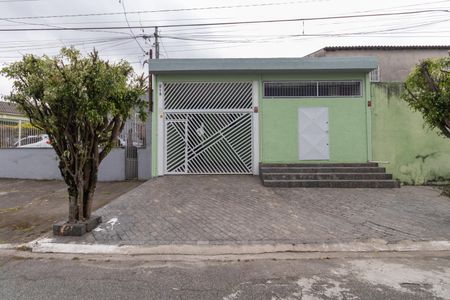 Casa à venda com 170m², 3 quartos e 2 vagasFachada