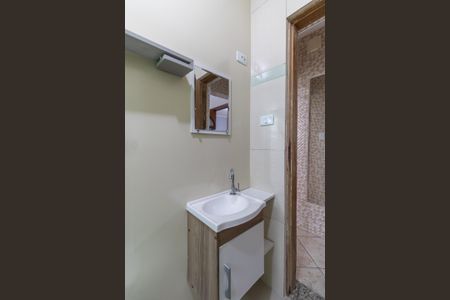 Casa à venda com 170m², 3 quartos e 2 vagasBanheiro