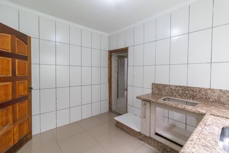 Casa à venda com 170m², 3 quartos e 2 vagasCozinha