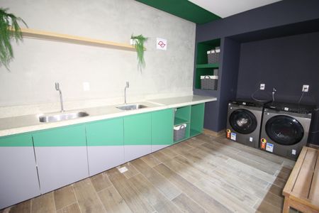 Apartamento à venda com 64m², 2 quartos e 2 vagasÁrea comum - Lavanderia
