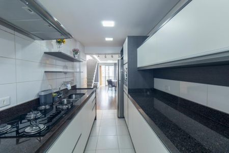 Apartamento para alugar com 119m², 3 quartos e 2 vagas Apartamento para alugar com 119m², 3 quartos e 2 vagasCozinha