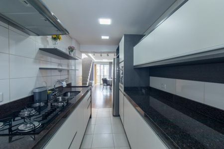 Apartamento para alugar com 119m², 3 quartos e 2 vagas Apartamento para alugar com 119m², 3 quartos e 2 vagasCozinha