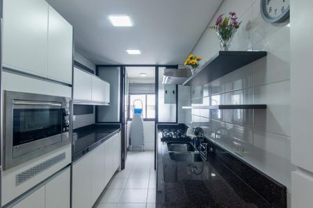Apartamento para alugar com 119m², 3 quartos e 2 vagas Apartamento para alugar com 119m², 3 quartos e 2 vagasCozinha