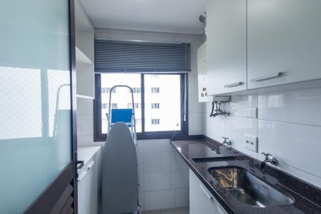 Apartamento para alugar com 119m², 3 quartos e 2 vagas Apartamento para alugar com 119m², 3 quartos e 2 vagasÁrea de Serviço