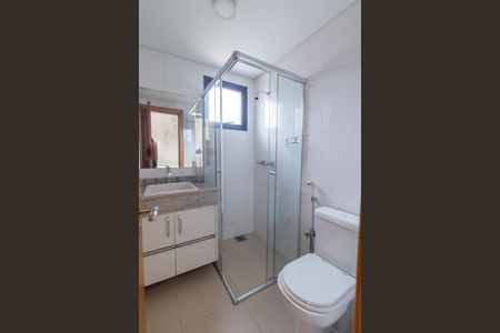 Apartamento para alugar com 119m², 3 quartos e 2 vagas Apartamento para alugar com 119m², 3 quartos e 2 vagasBanheiro Social 2