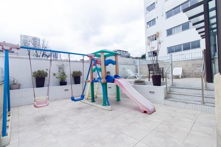 Apartamento para alugar com 119m², 3 quartos e 2 vagas Apartamento para alugar com 119m², 3 quartos e 2 vagasÁrea comum - Playground