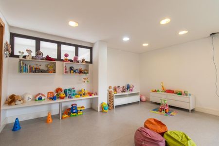 Apartamento para alugar com 119m², 3 quartos e 2 vagas Apartamento para alugar com 119m², 3 quartos e 2 vagasBrinquedoteca