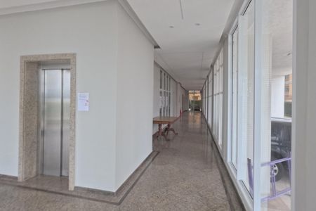 Apartamento para alugar com 128m², 2 quartos e 1 vagaÁrea Comum - Hall de Entrada