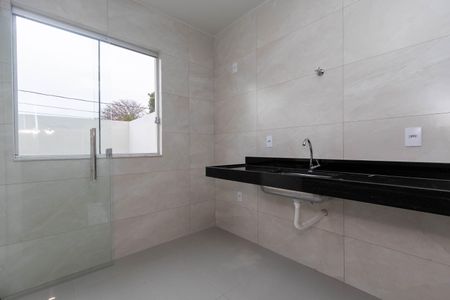 Casa à venda com 95m², 2 quartos e 2 vagasCozinha