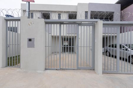 Casa à venda com 95m², 2 quartos e 2 vagasFachada