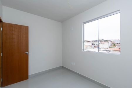 Casa à venda com 95m², 2 quartos e 2 vagasQuarto 2