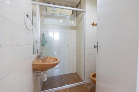 Banheiro de apartamento à venda com 1 quarto, 40m² em Vila Industrial (campinas), Campinas