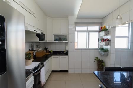 Apartamento à venda com 97m², 3 quartos e 2 vagasCozinha