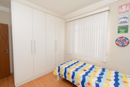 Apartamento à venda com 97m², 3 quartos e 2 vagasQuarto 2