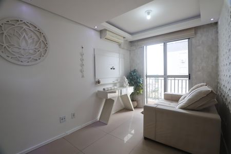 Sala de apartamento à venda com 3 quartos, 63m² em Igara, Canoas