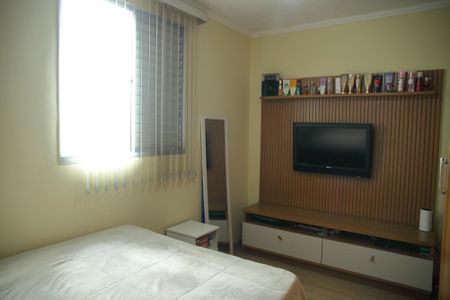 Apartamento à venda com 70m², 3 quartos e 1 vagaQuarto 2