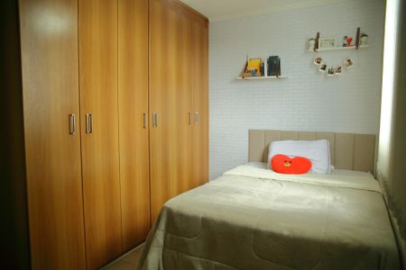 Apartamento à venda com 70m², 3 quartos e 1 vagaQuarto 2