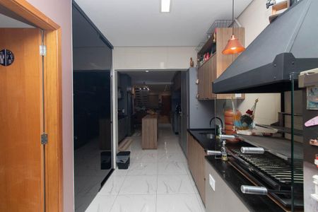 Casa à venda com 131m², 3 quartos e 2 vagasÁrea gourmet